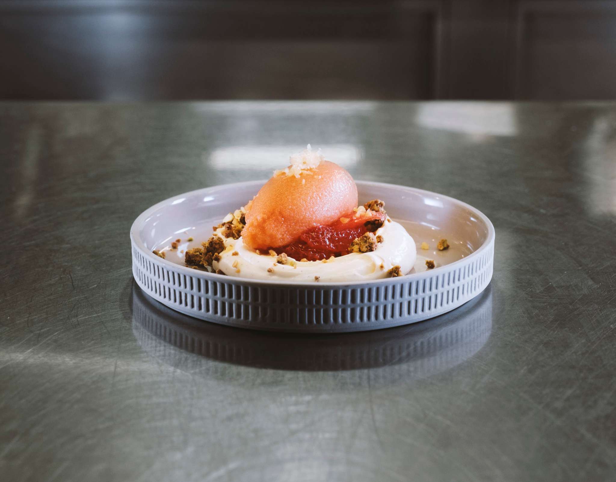 Snøfrisk® ice cream with orange and pear salsa