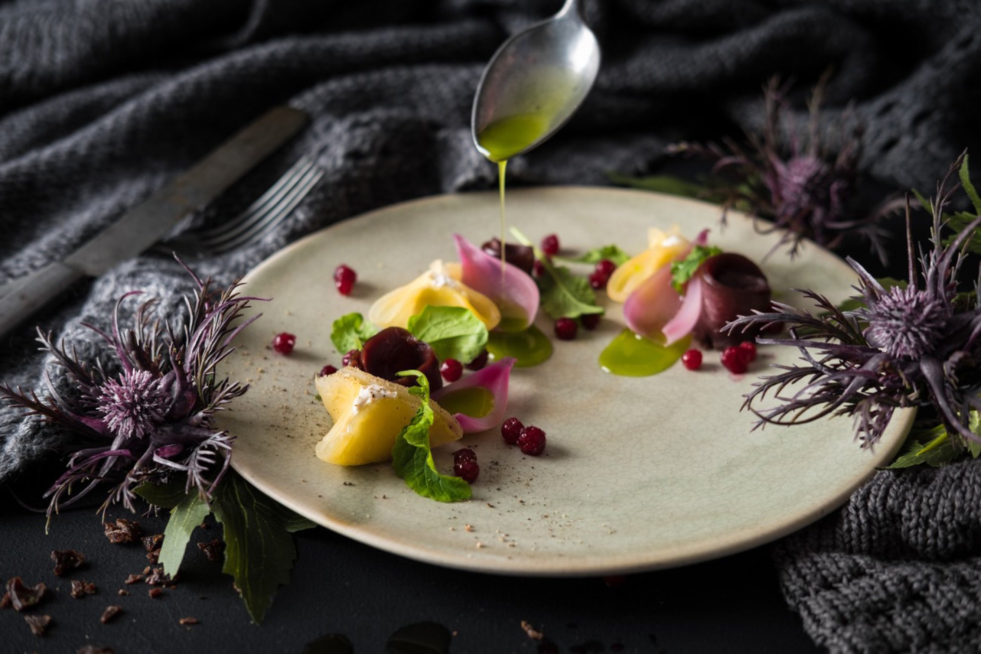 Rökt ren med Snøfrisk®, inlagd rödlök och gulbetor