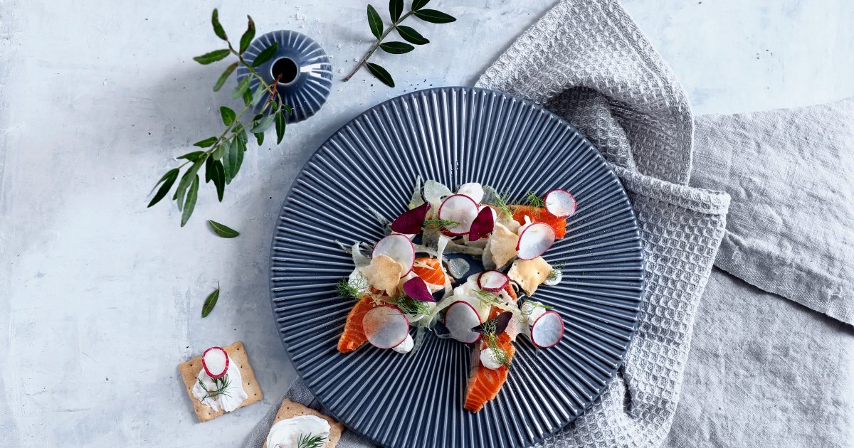 Trout tataki with Snøfrisk® and raw food